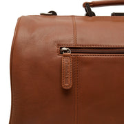 Texel Full-Grain Leather Weekender Bag نسائي - Structured Side Profile Showing Gusset Depth &amp; Expansion Capacity