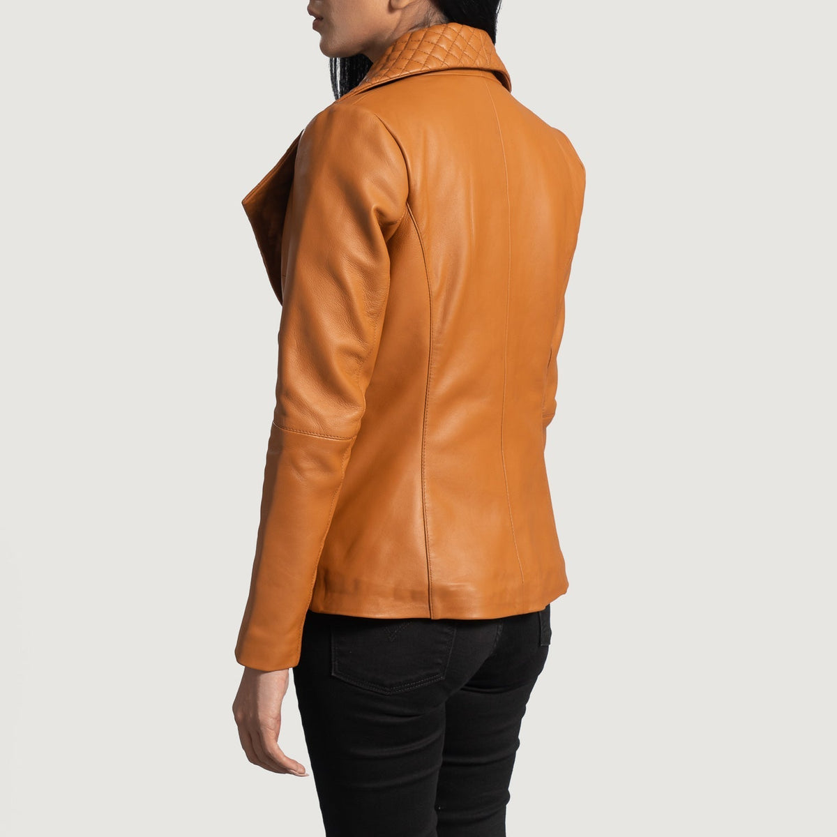 
Authentic Sheepskin Leather with Aniline Finish Grain Texture & Heavy-Duty Seam Stitching Detail