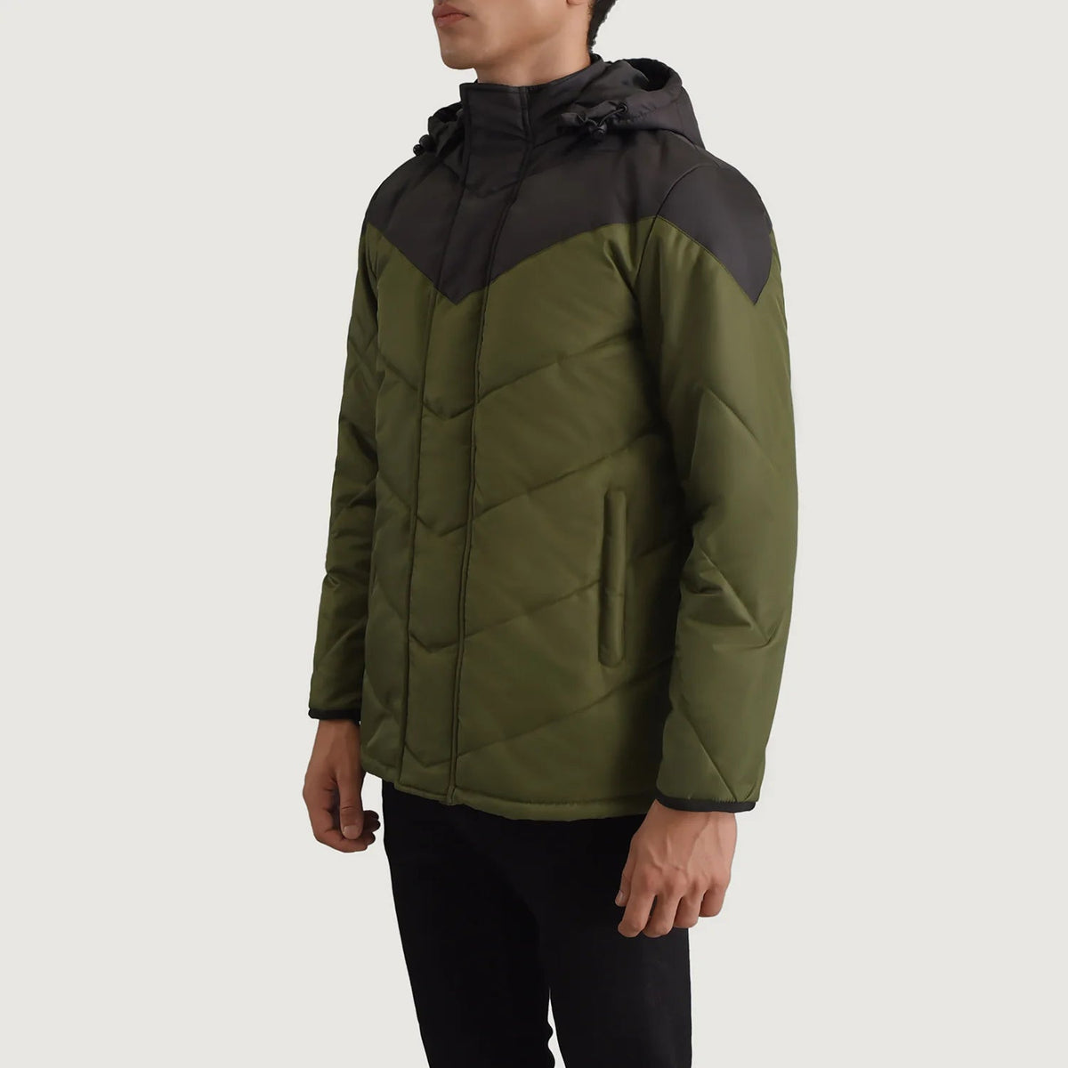 
Black & Green Full-Grain Leather Hooded Jacket - عرض خلفي يوضح تفصيل الأكتاف المتقن والحاشية النظيفة