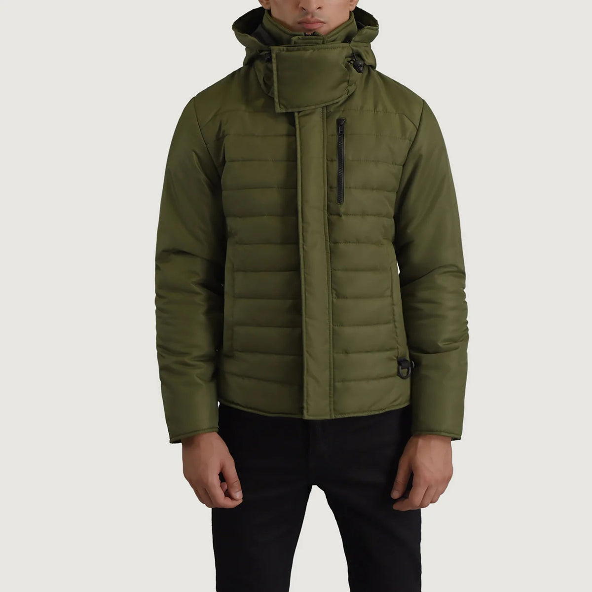 
Malcolm أخضر Hooded Puffer جاكيت جلد رجالي - عرض جانبي يوضح قَصّة الأكمام المريحة