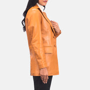 
تفاصيل مقربة of Notch & Leather Buttons Hardware on Marilyn Tan Brown Leather Blazer