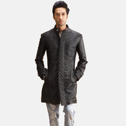 
Midlander مبطن ومحاك أسود معطف جلد فاخر رجالي in Black Sheepskin Leather - عرض أمامي وقَصّة مفصلة أنيقة | شراء أونلاين عبر المتجر الرسمي