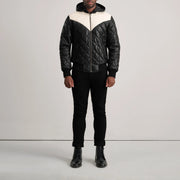 
Norman Tan Hooded Bomber Leather Puffer Jacket - عرض جانبي يوضح قَصّة الأكمام المريحة