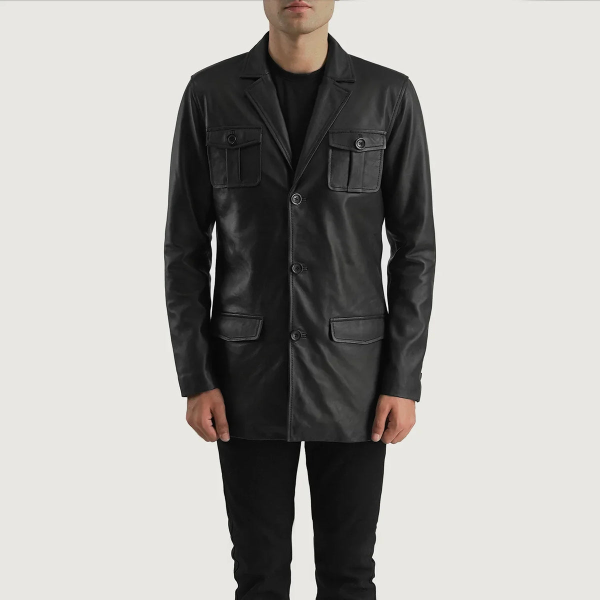 
تفاصيل مقربة of Band & Button Hardware on Ray Cutler Black Leather Blazer