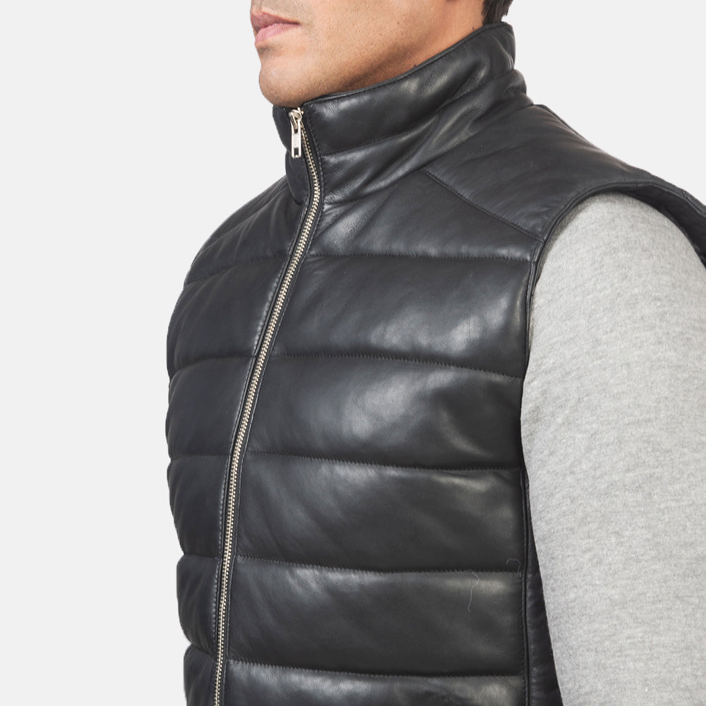 
عرض البطانة الداخلية Showing Quilted Polyester Lining & جيبان داخليان عمليان