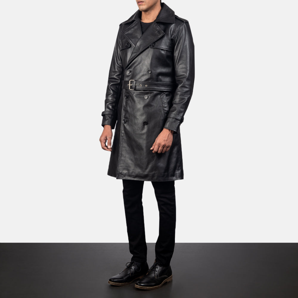 
Black Cowhide Leather Trench Coat - عرض خلفي يوضح تفصيل الأكتاف المتقن والحاشية النظيفة
