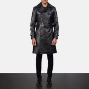 
تفاصيل مقربة of Shirt & Heavy-Duty Zipper Hardware on Royson أسود Leather Duster معطف جلد فاخر رجالي