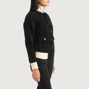
Black Goatskin Suede Bomber Jacket - عرض خلفي يوضح تفصيل الأكتاف المتقن والحاشية النظيفة