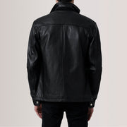 Close-Up Detail of Shirt &amp; Zipper Hardware on Sean أسود Leather Classic جاكيت جلد رجالي For Men