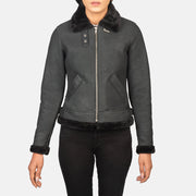 
تفاصيل مقربة of Buckled Collar & Zipper Hardware on Sherilyn B-3 Distressed Black Leather Bomber Jacket