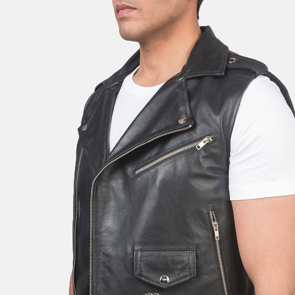 
عرض البطانة الداخلية Showing Quilted Polyester Lining & جيبان داخليان عمليان