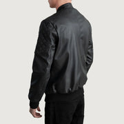 
عرض البطانة الداخلية Showing Quilted Polyester Lining & جيبان داخليان عمليان