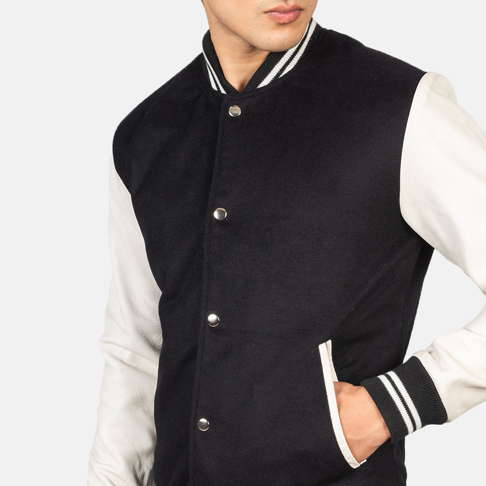 Interior View Showing Quilted Polyester Lining &amp; Dual Inside Utility Storage Pockets