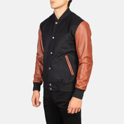 
Black & Brown Sheepskin Leather Varsity Jacket - عرض خلفي يوضح تفصيل الأكتاف المتقن والحاشية النظيفة