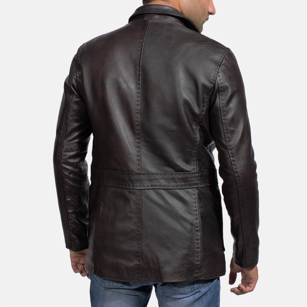 Men's Wine أسود بليزر جلد رجالي - Lateral Side Profile View Showing Sleeve Cut &amp; Athletic Taper Fit